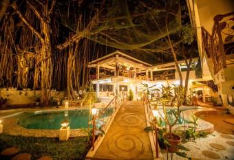 Singing Tree By Nirvana Hotels has Balcony rooms