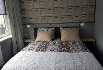 Stadslogement de Wolkeamer allows 18 year olds to book a room