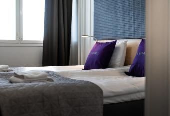 Hotelli Loimu allows 18 year olds to book a room