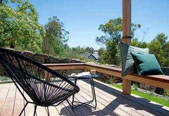 52Views Castlemaine allows 18 year olds to book a room