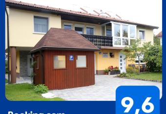 Apartma Vila Zigmund has Balcony rooms