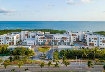 Residence Inn by Marriott Cancun Hotel Zone allows 18 year olds to book a room