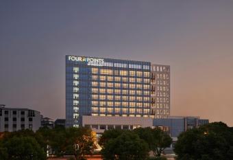 Four Points by Sheraton Suzhou, Wuzhong allows 18 year olds to book a room