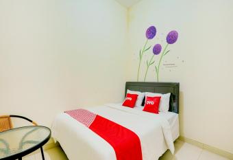 OYO 90173 Innapp Tenggilis Family Residence allows 18 year olds to book a room
