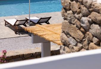 Archon Seaside Retreat has Balcony rooms