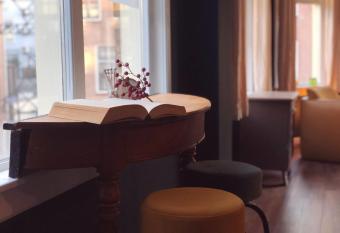 De Groene Leeuw & De Zeven Provinci  n allows 18 year olds to book a room