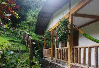 Eco-Caba  a Termales Santa Rosa has Balcony rooms