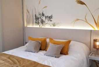 Terra Departamentos Boutique has Balcony rooms