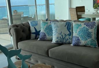 RESORT PLAYA AZUL 2 dormitorios has Balcony rooms