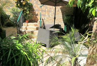 Casa Leon Guesthouse allows 18 year olds to book a room