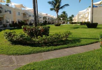 Departamento en Acapulco Diamante - Puente del Mar has Balcony rooms