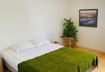 KALEVITE KODU APARTMENT WITH SAUNA allows 18 year olds to book a room