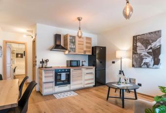 Wellness Lodge Diletta has Balcony rooms