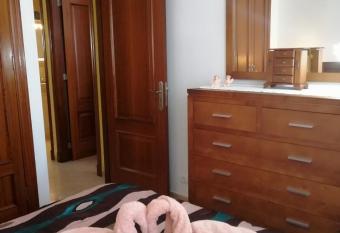 Espectacular Apartamento has rooms with a private hot tub