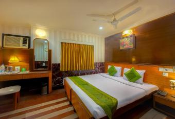 Treebo Trend Green View has Smoking rooms