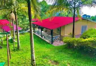 Caba  a 4 Caminos has Balcony rooms