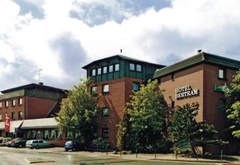 Hotel Bertram allows 18 year olds to book a room