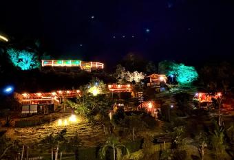 Natubri Glamping Experiencia Suprema has Balcony rooms