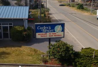 Curley's Resort & Dive Center allows 18 year olds to book a room