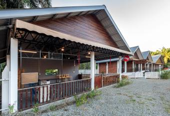 OYO 90149 Pua Family Semporna allows 18 year olds to book a room