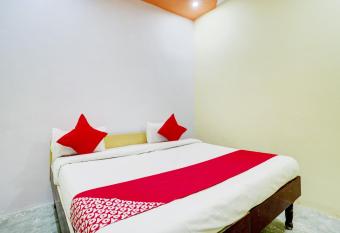 OYO Paradise Residency allows 18 year olds to book a room