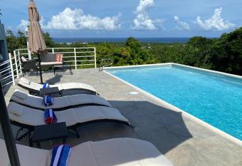 RunAway to Tranquility, overlooking the Bay allows 18 year olds to book a room