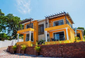 Seven Wonders has Smoking/Balcony rooms