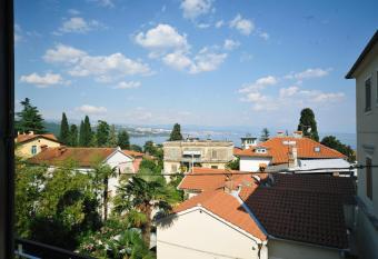 Rooms Novakovi   has Balcony rooms