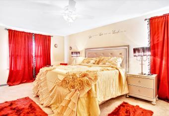 Sweet Home Georgia - Entire 3 bedroom Luxury has Balcony rooms