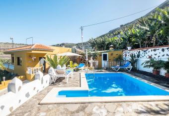 Finca Alejandrina has Balcony rooms