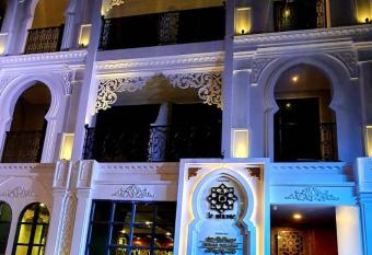 Le Maroc Hotel Patong allows 18 year olds to book a room