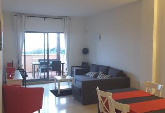 Penthouse Moderne Avec Vue Sur La Baie De Gibraltar has Balcony rooms