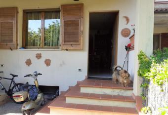 La Casa di Berenice a Porto Azzurro allows 18 year olds to book a room