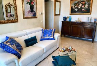 Casa di Alice has Balcony rooms