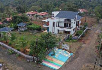 JenJon Karjat Resort - Hallelujah Villa has Balcony rooms