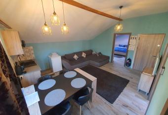 Comfort Home Apartment 3 has Balcony rooms