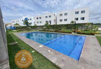 Alejandr  a1628-5/Piscina/Privada/Estr  nalo allows 18 year olds to book a room