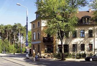 Pension an der Pillnitzer Schlossf  hre has Balcony rooms