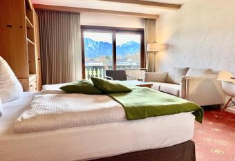 Studio mit Panoramablick & S  dbalkon - nur wenige Meter zum Tegernsee has Balcony rooms