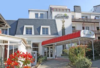 Hotel Hannover allows 18 year olds to book a room