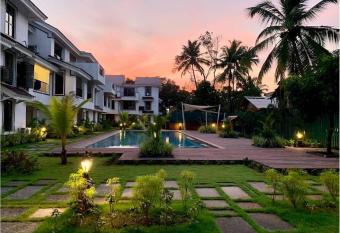 Riviera Sublime Holiday Homes has Balcony rooms