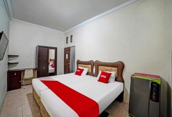 OYO 90751 Graha Sei Batugingging allows 18 year olds to book a room
