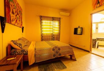 Auberge Africa Thiossane has Smoking/Balcony rooms