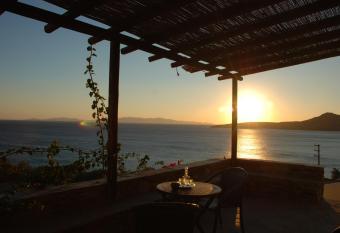 Aegean Sunset has Balcony rooms