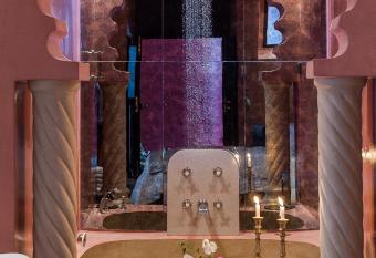 La Maison Ottomane has Balcony rooms