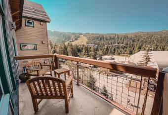 Black Bear 8055 has Balcony rooms