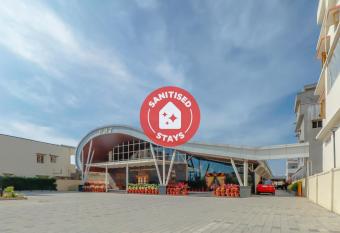 Capital O 72446 Hmt Comforts allows 18 year olds to book a room