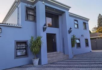 Victoria Guest Lodge allows 18 year olds to book a room