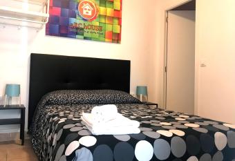 Arc House Sevilla Only Adults allows 18 year olds to book a room