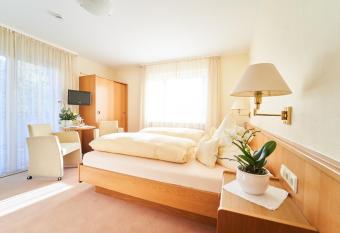 Hotel Morgensonne has Balcony rooms